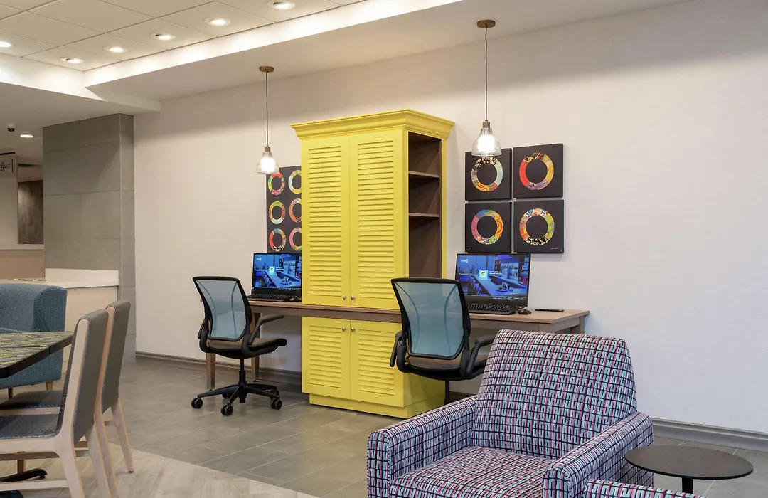 Home2 Suites By Hilton Indianapolis Airport-1